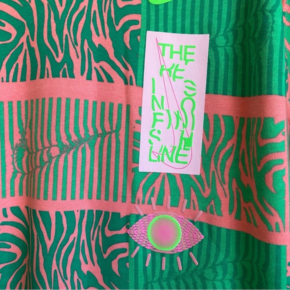 Nike Club Fleece Trippy Safari Sweatshirt Bright Coral Kelly Green Crewneck - Picture 6 of 10